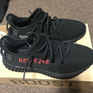 deadstock yeezy boost 350 v2 bred